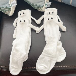 Magnetic Hand Holding Socks 2x Pair White couple socks cute gift anniversary